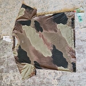 Off-White Men's Camo T-shirt Size IT50(Large) US XL